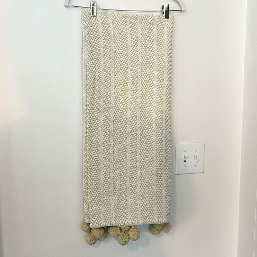 Pier 1 Chevron Pattern Pom Pom Throw Blanket 50”x60”